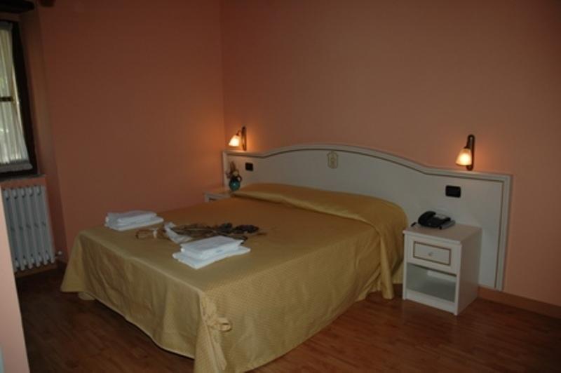 Albergo Montenerone Piobbico Habitación foto